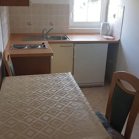 Danijela & Vlado - Two Bedroom With Balcony And Garden View Апартаменты *