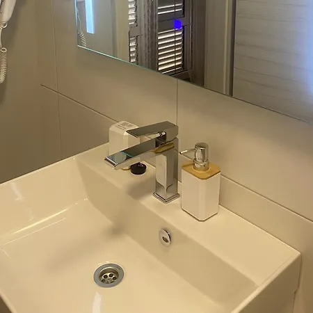 Danijela & Vlado - Two Bedroom With Balcony And Garden View *
