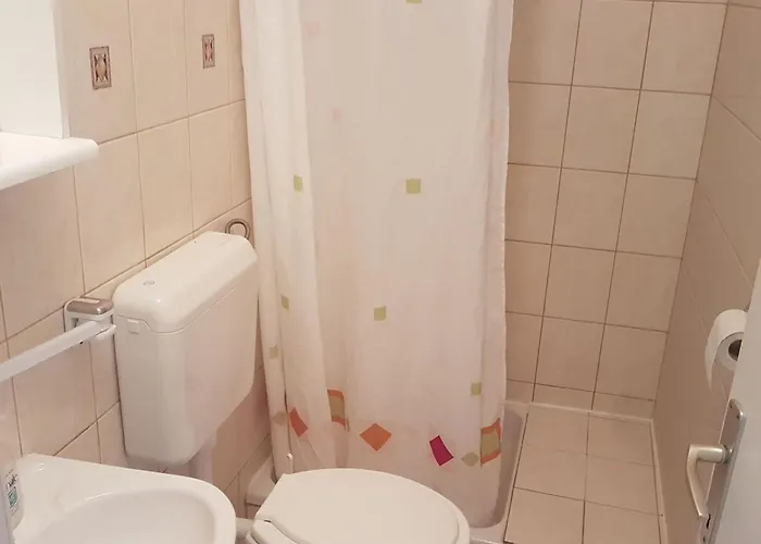 Danijela & Vlado - Two Bedroom With Balcony And Garden View *