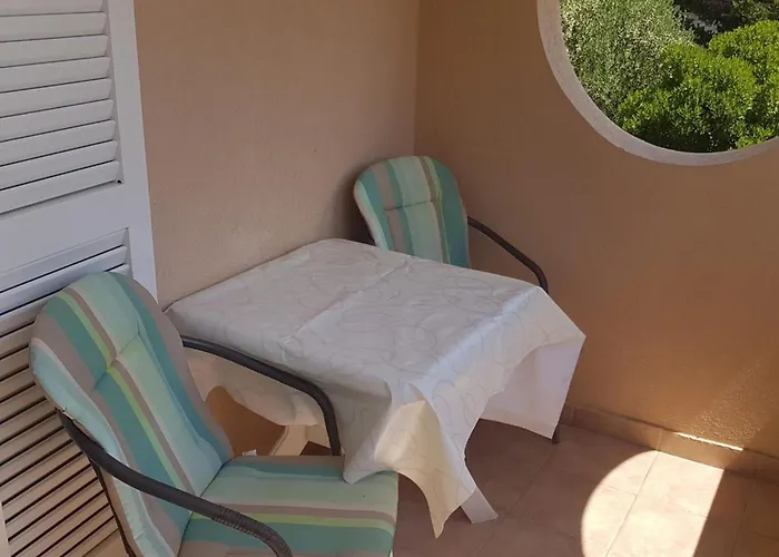 Danijela & Vlado - Two Bedroom With Balcony And Garden View * Lopar