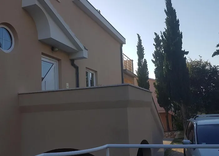 Danijela & Vlado - Two Bedroom With Balcony And Garden View